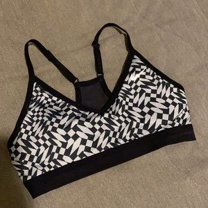 NIKE DRI-FIT Bra-top
